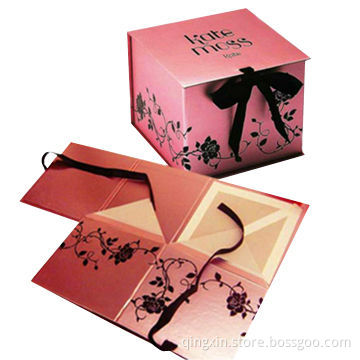 Foldable Paper Gift Boxes with Magnet, Ribbon, Various Sizes AvailableNew
